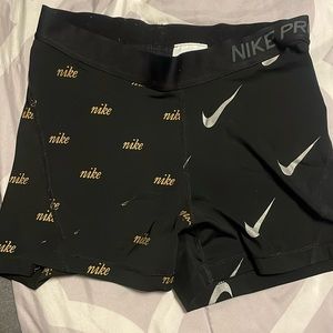 Nike spandex shorts size medium